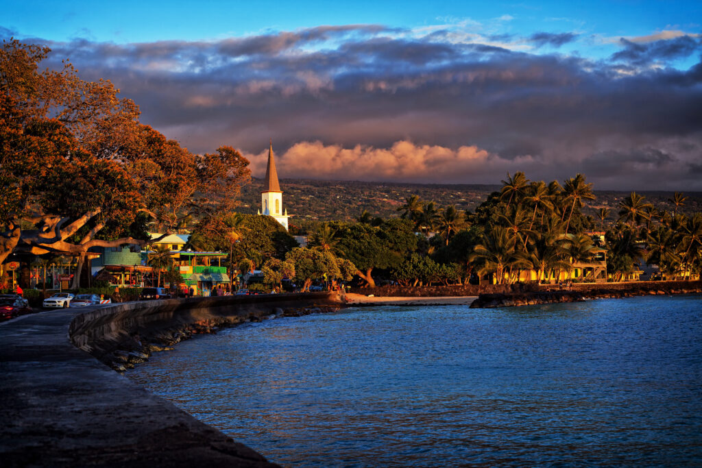 Sunset in Kailua Town, Kona Coast, Big Island of Hawaii